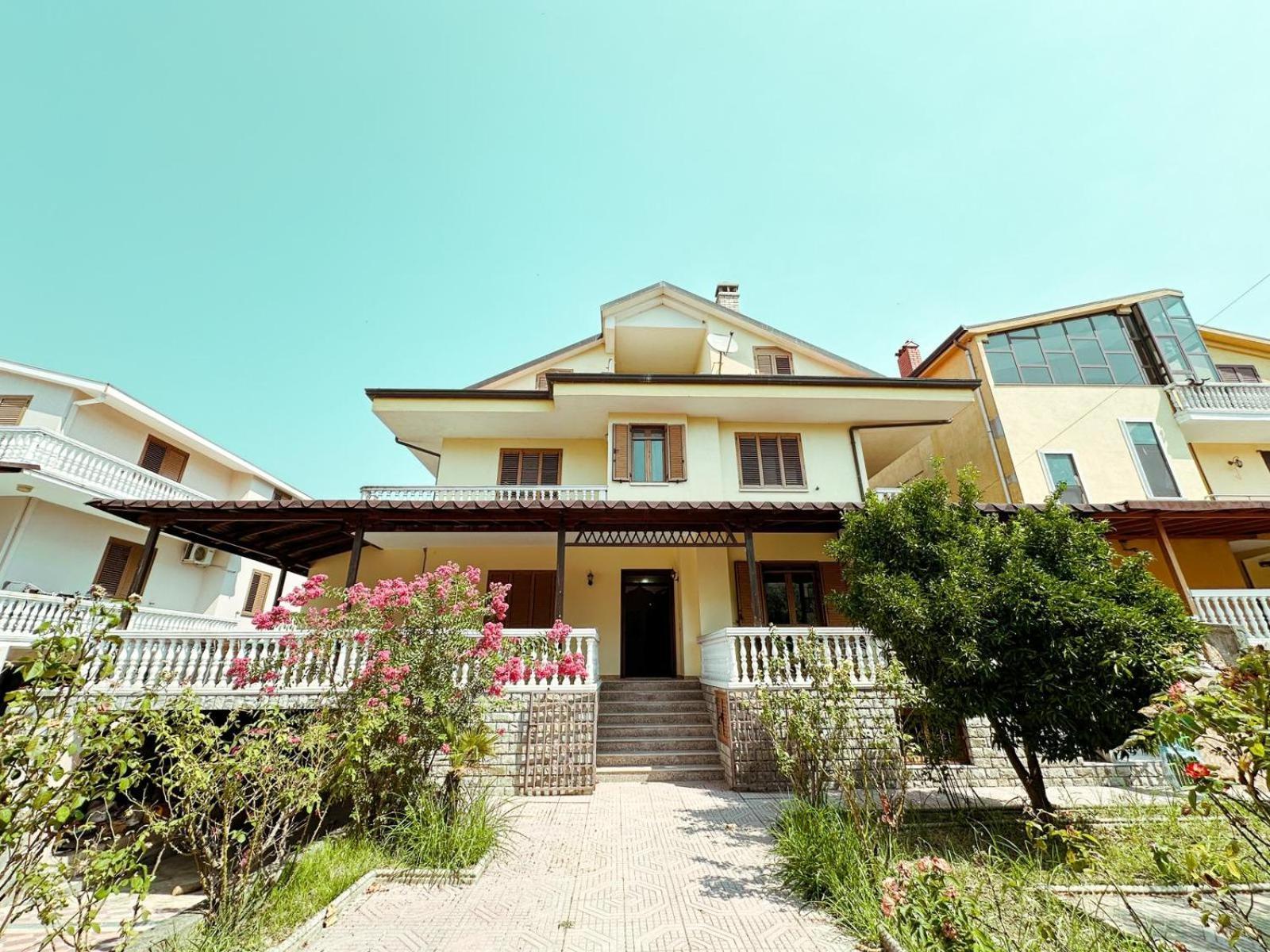 Vizion Hotel Shkodër Oda fotoğraf